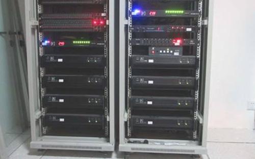 UPS机柜、电瓶电源2